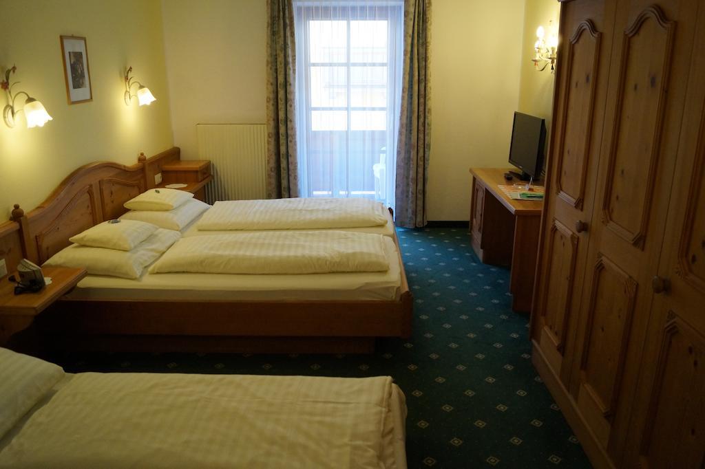 Hotel Sonne St. Johann in Tirol Chambre photo