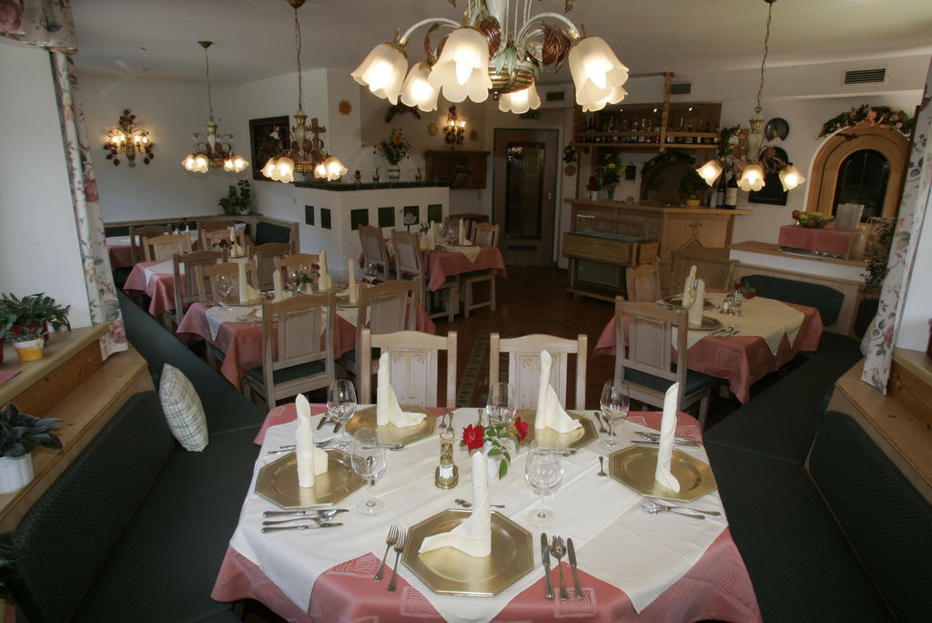 Hotel Sonne St. Johann in Tirol Extérieur photo