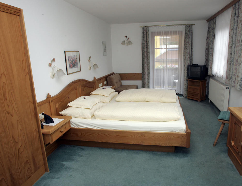 Hotel Sonne St. Johann in Tirol Chambre photo